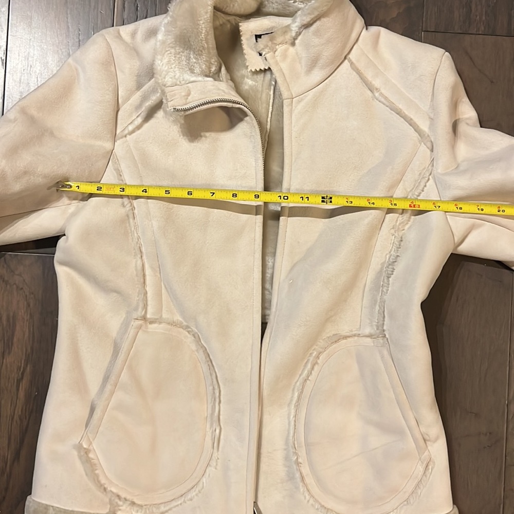 Winter Coat - Picture 3 of 4
